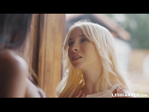 ❤️ Nighean a 'tighinn dhachaigh beagan mhìosan an dèidh sin agus a' crìochnachadh suas ag ithe a h-stepmom's pussy ❤️  Sluts aig porn gd.xxxlfv.top ❌️